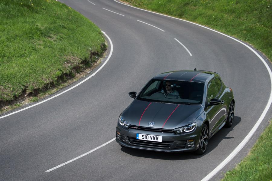  Volkswagen Scirocco GTS 2016 года  (UK) (фото 15 из 29)